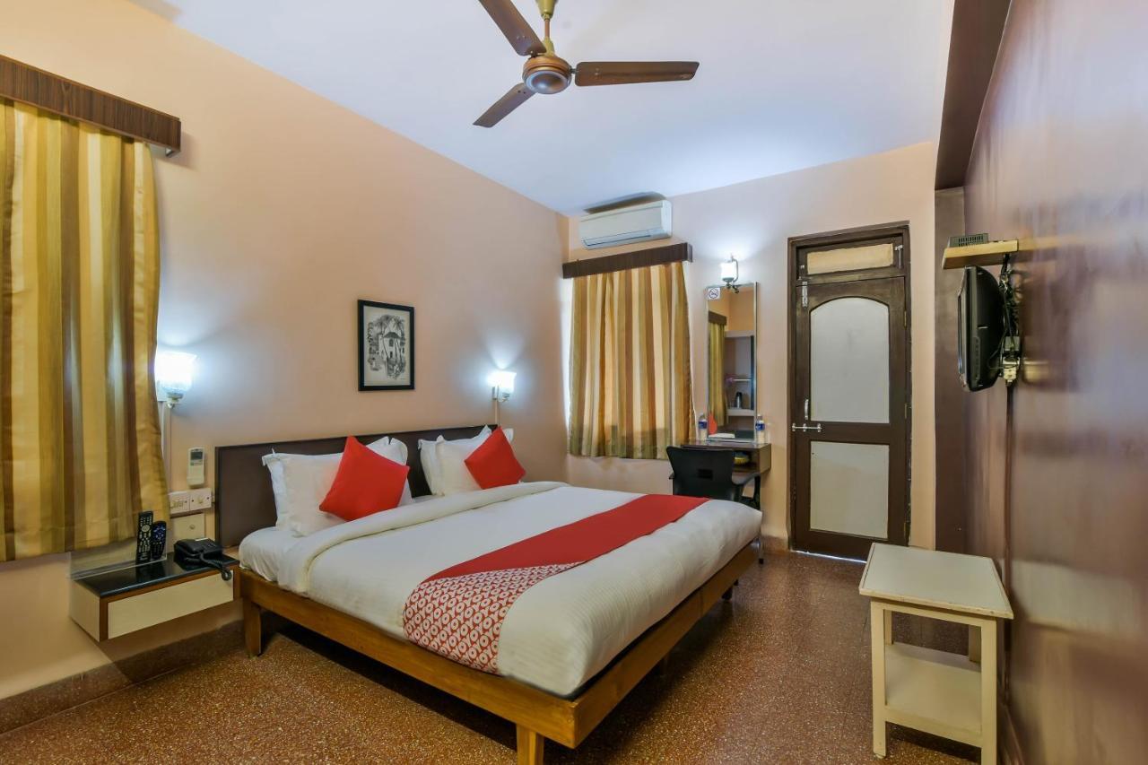 Oyo 807 Hotel Gopika International Goa エクステリア 写真