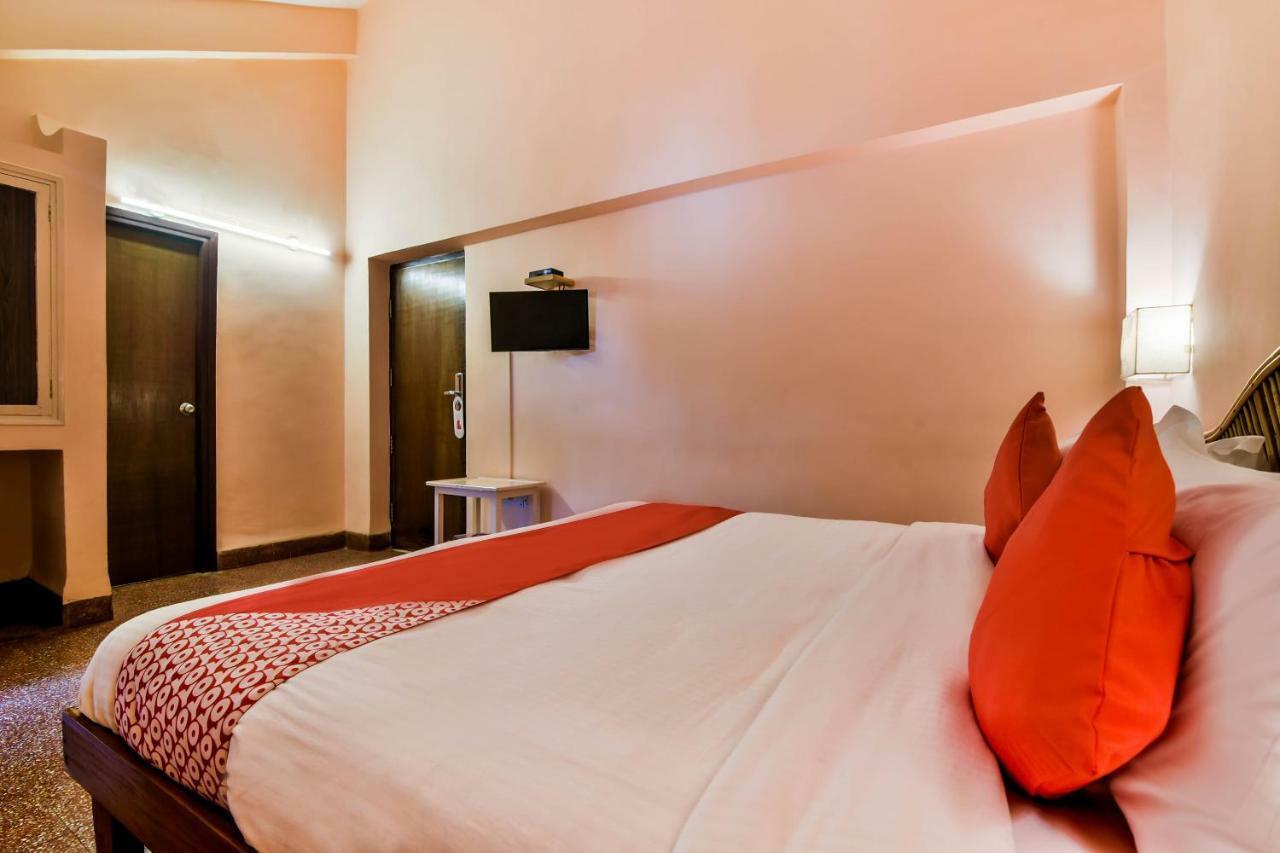 Oyo 807 Hotel Gopika International Goa エクステリア 写真